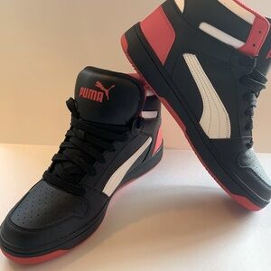Black and red high top Puma sneakers, Men’s 10.5.